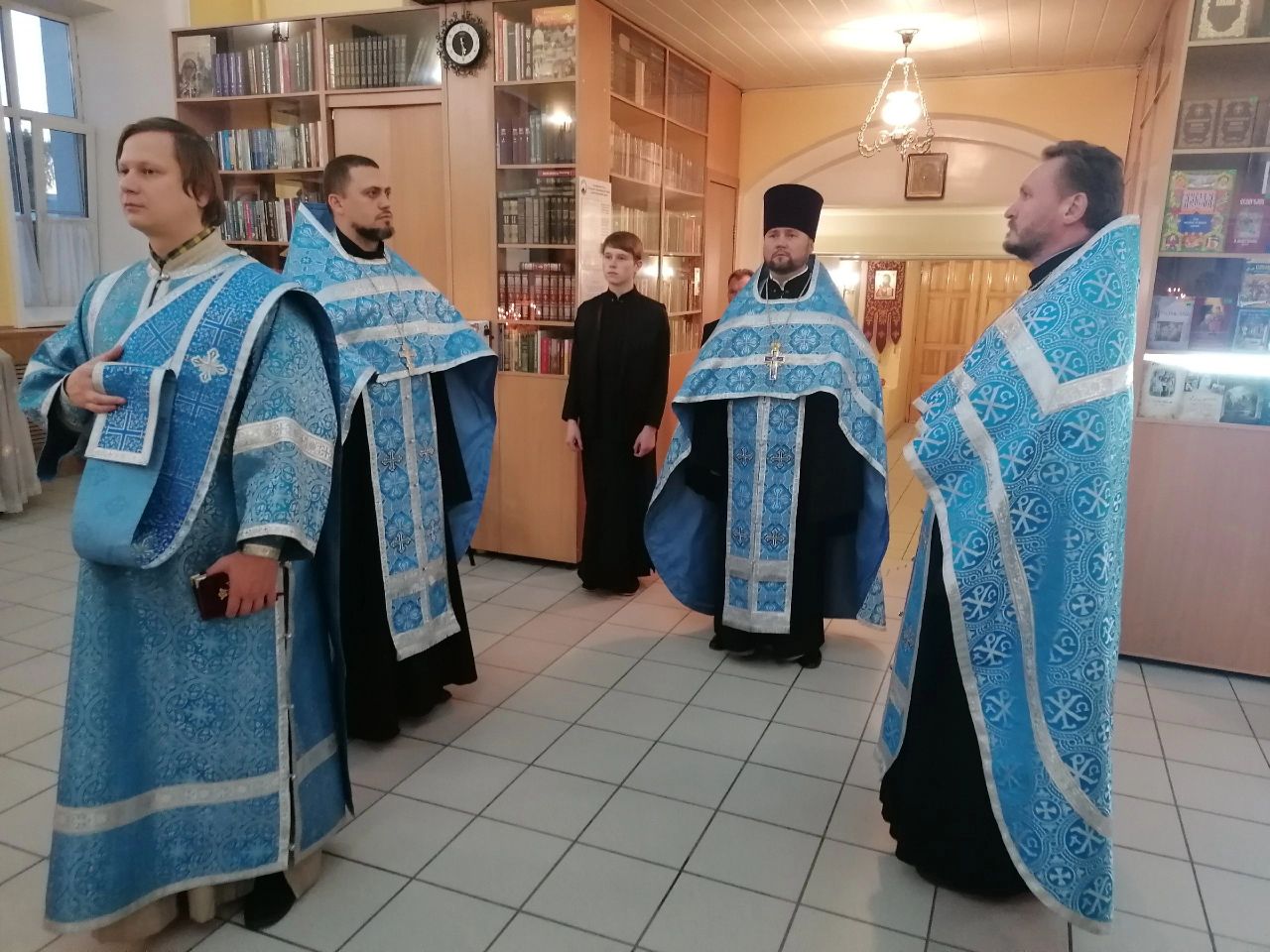 Всенощное бдение в канун праздника Покрова Пресвятой Богородицы