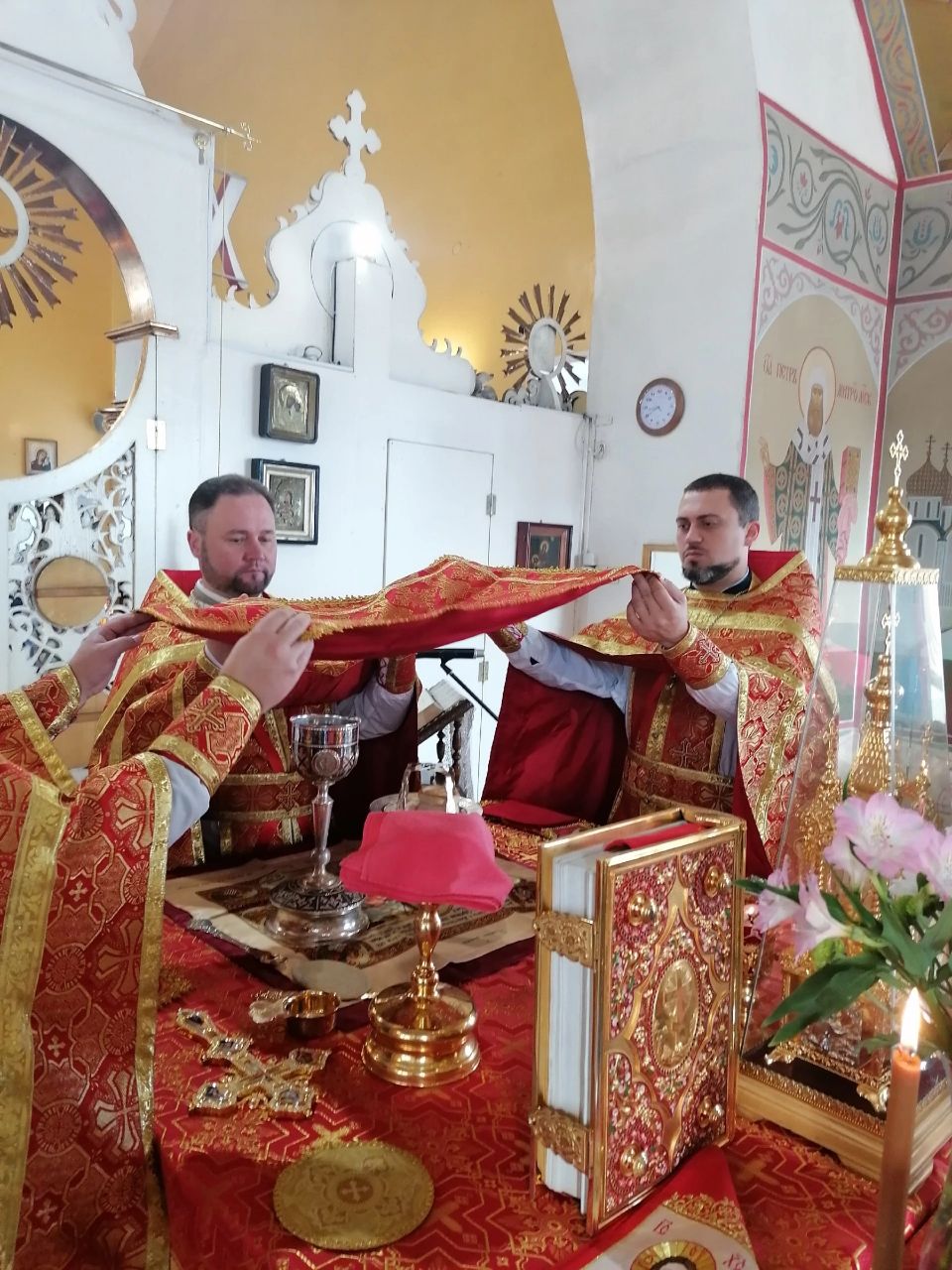 Празднование Воздвижения Животворящего Креста Господня 