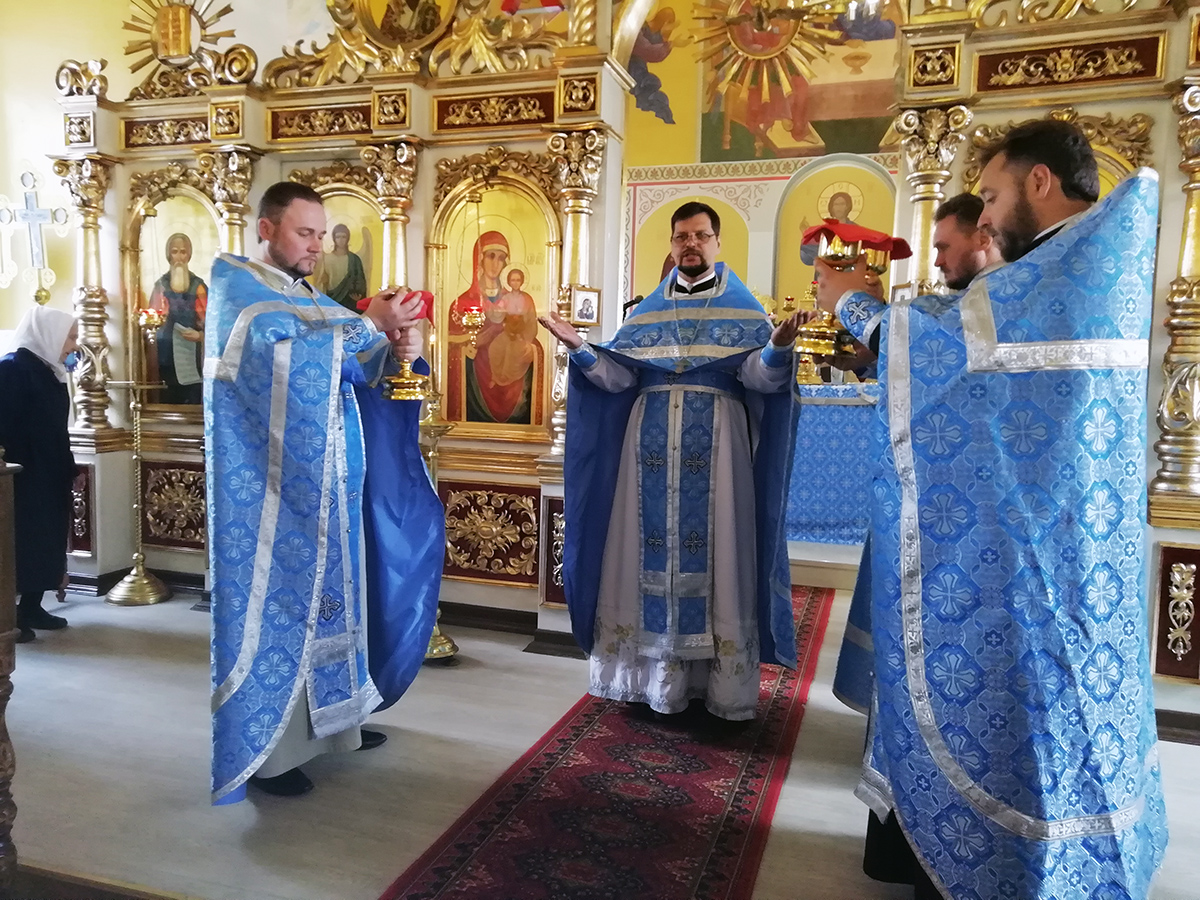 Праздник Успения Песвятой Богородицы