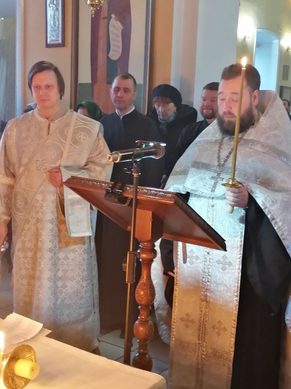 Вечернее богослужение в канун Вселенской родительской субботы