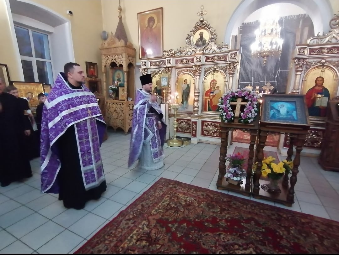 Всенощное бдение в канун Крестопоклонной Недели Великого поста
