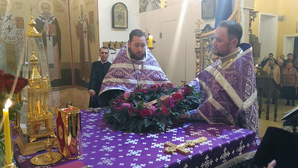 Всенощное бдение в канун Крестопоклонной Недели