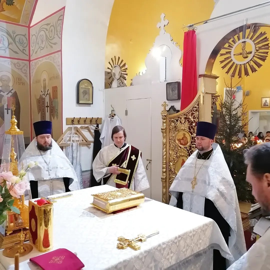Всенощное бдение в канун праздника Крещения Господне