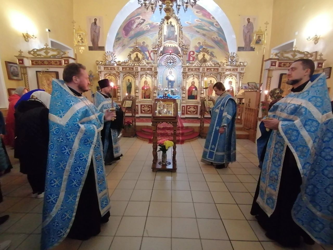 Всенощное бдение в канун праздника Покрова Пресвятой Богородицы