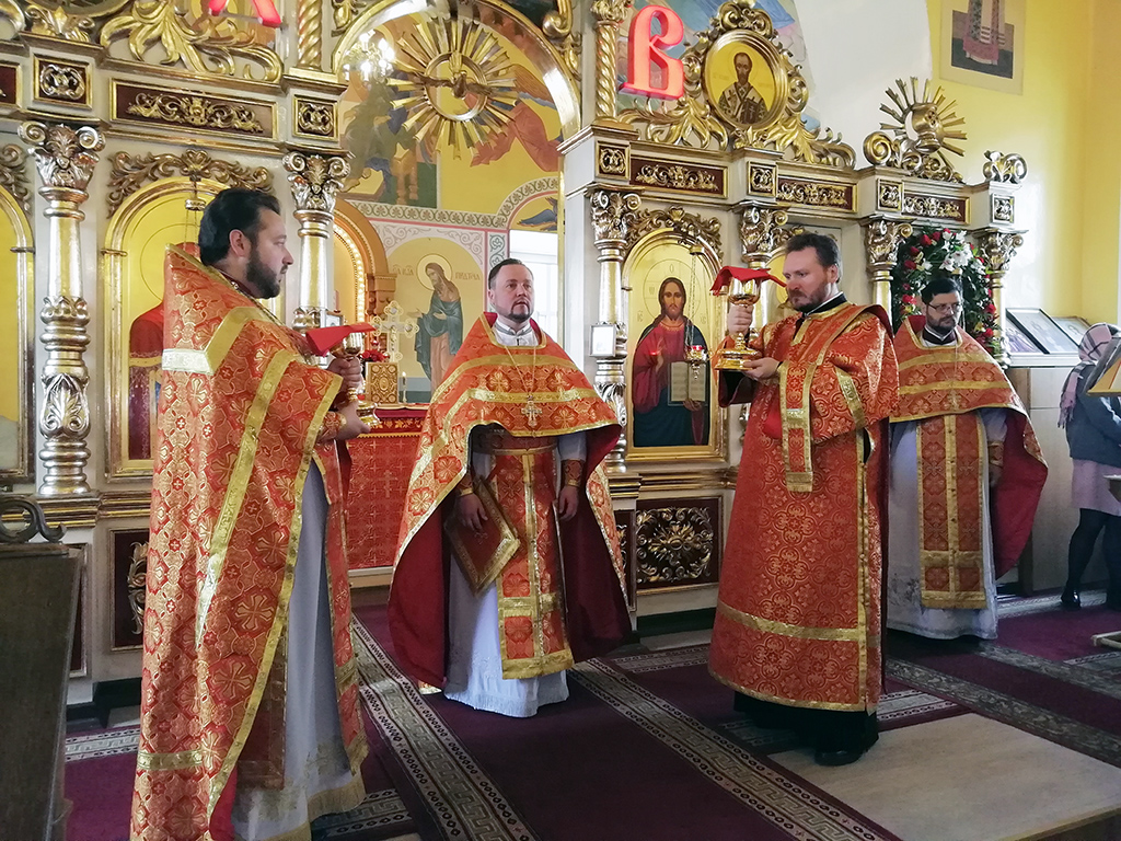 День рождения и День Ангела настоятеля храма протоиерея Александра Филиппова