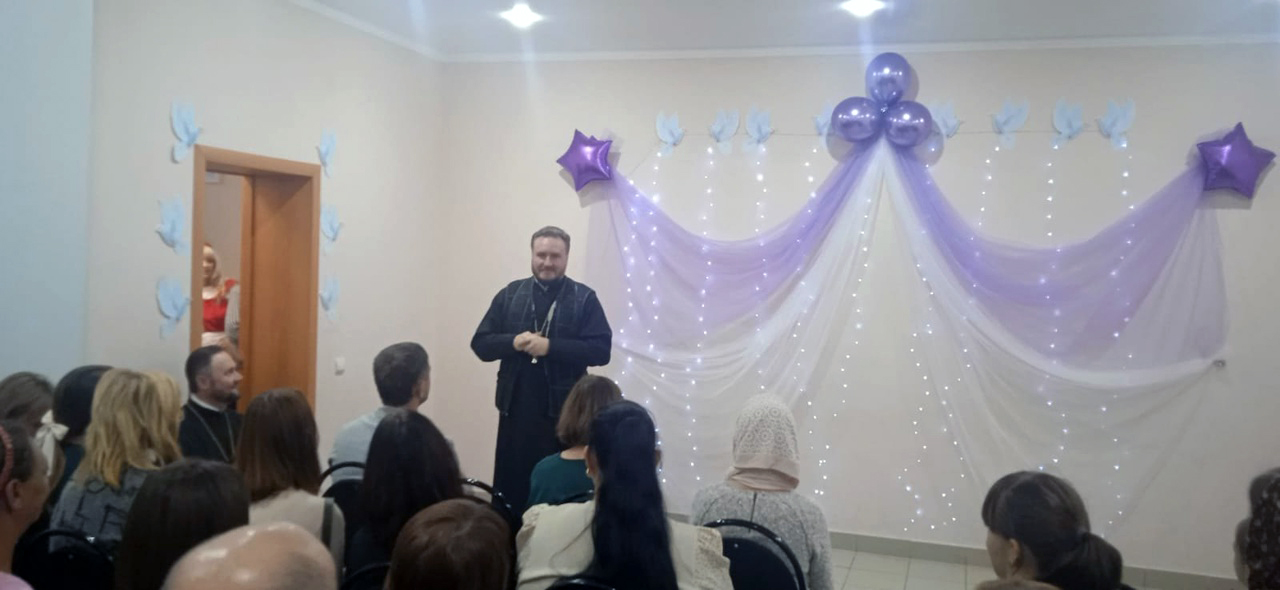 День матери в Никольском храм