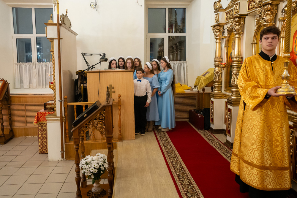 В канун престольного праздника митрополит Серафим совершил всенощное бдение в нашем храме