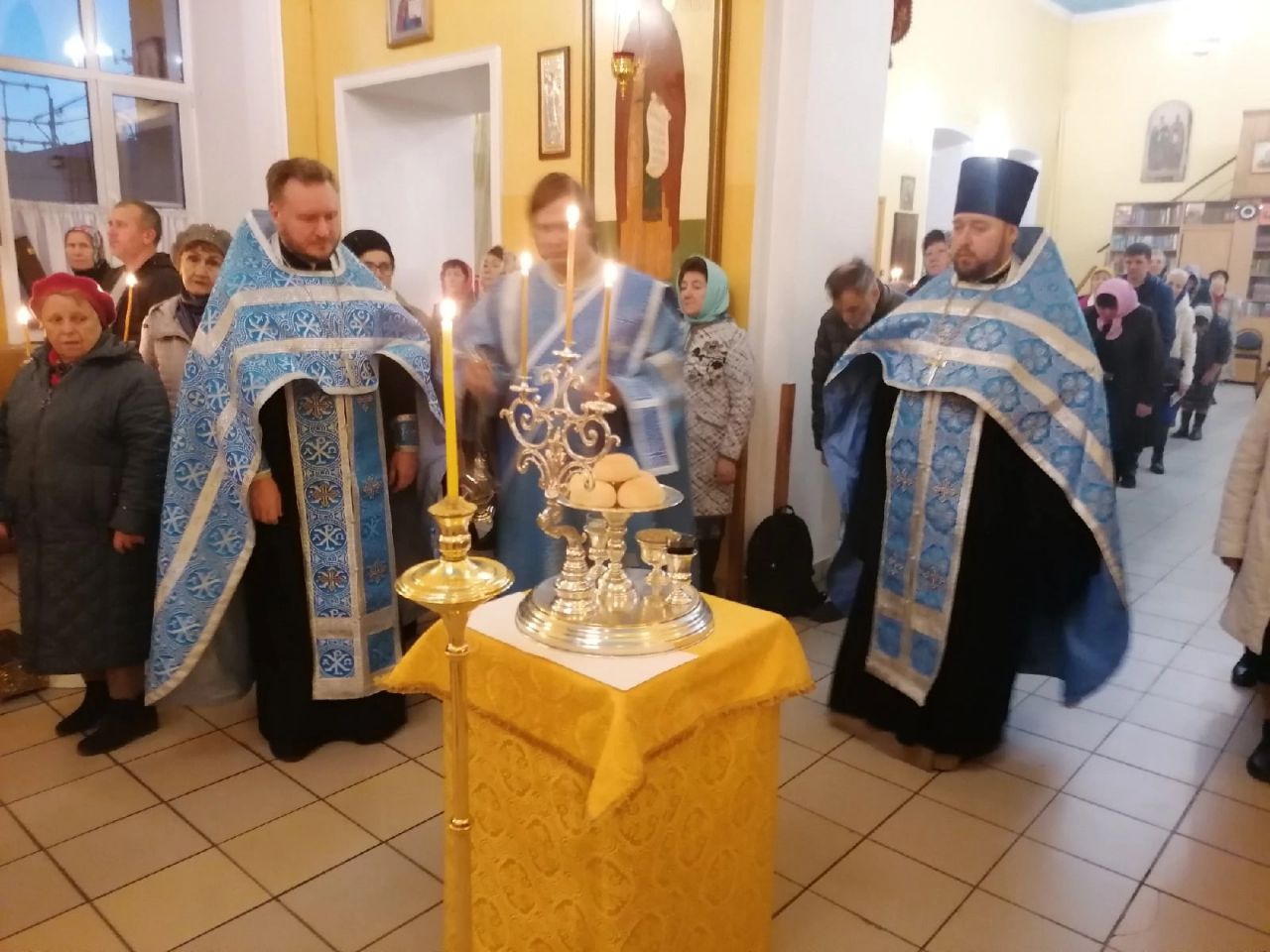 Всенощное бдение в канун праздника Покрова Пресвятой Богородицы 