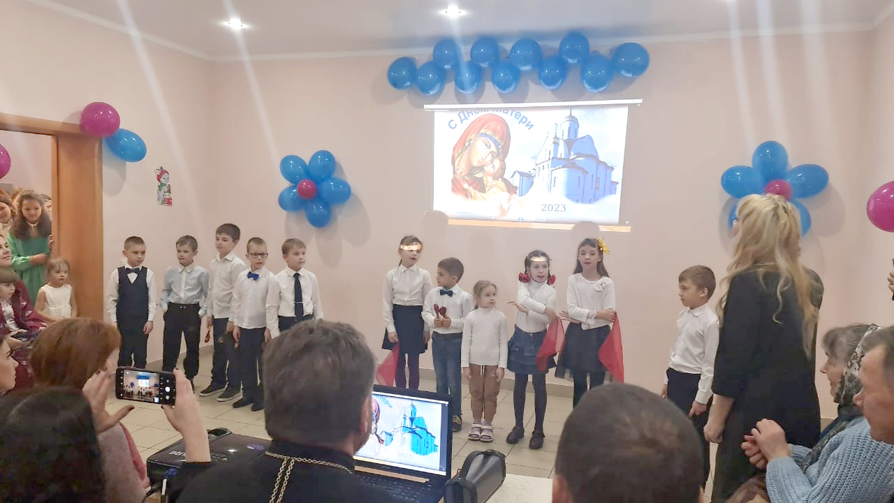 День матери в Никольском храме