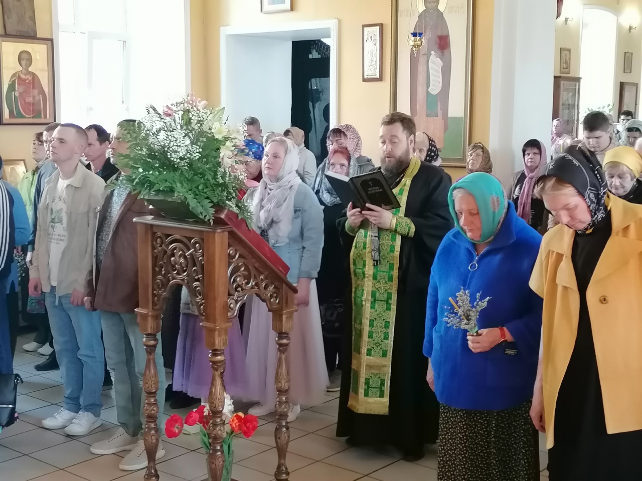 Всенощное бдение в канун Входа Господня в Иерусалим