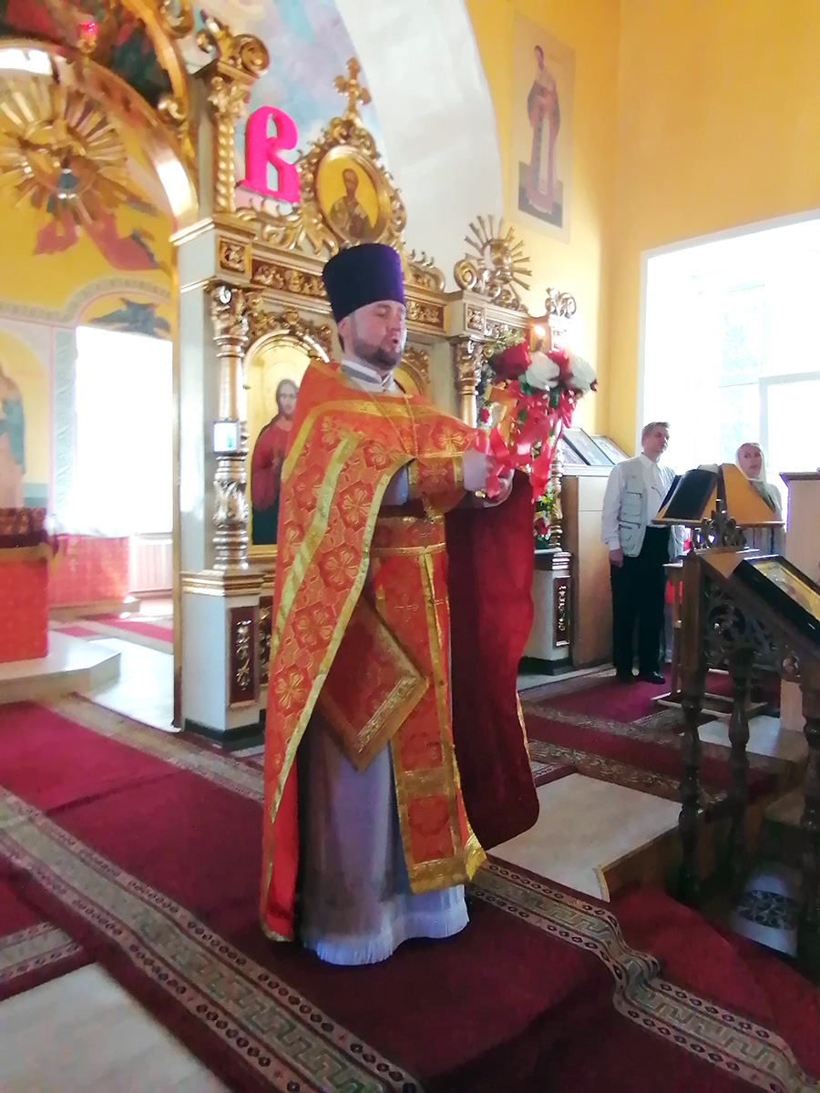 Поздравление с Днём рождения настоятеля нашего храма
