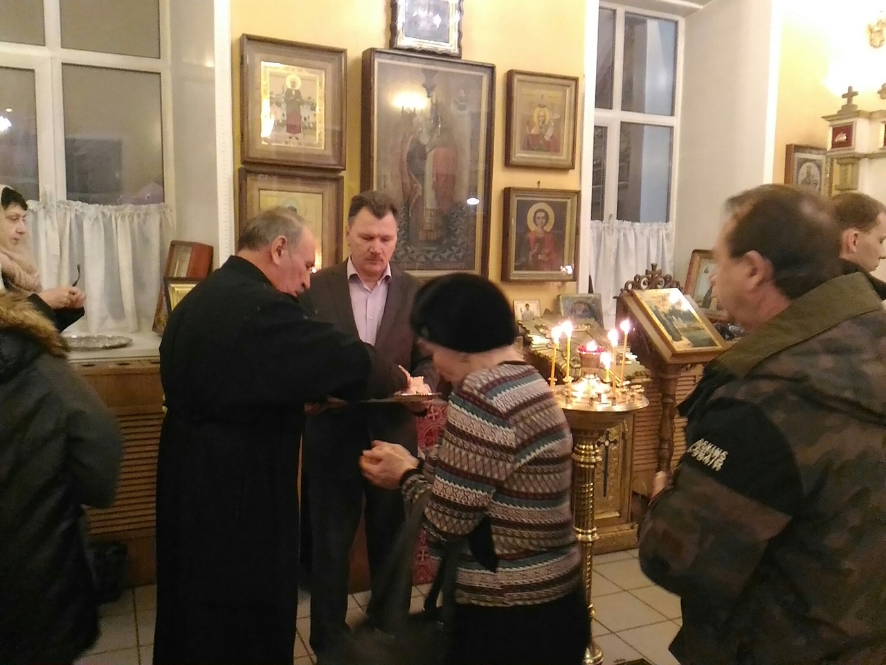 Всенощное бдение в канун праздника Сретения Господня
