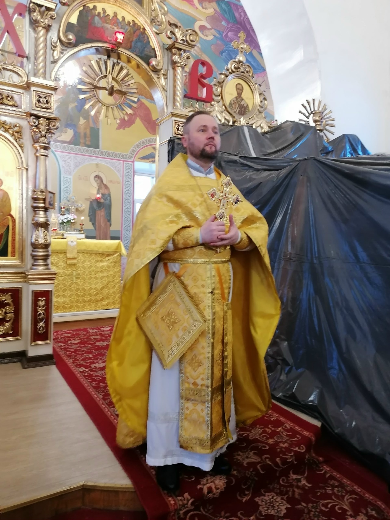 Богослужения в Неделю о мытаре и фарисее