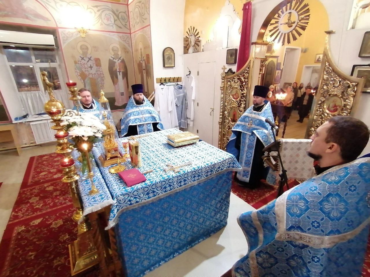 Всенощное бдение в канун празднования Введения во храм Пресвятой Богородицы