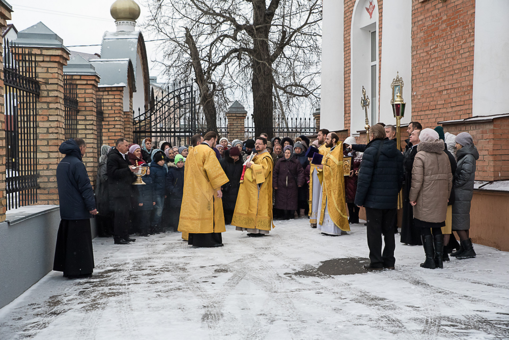 В престольный праздник митрополит Серафим совершил литургию в нашем храме