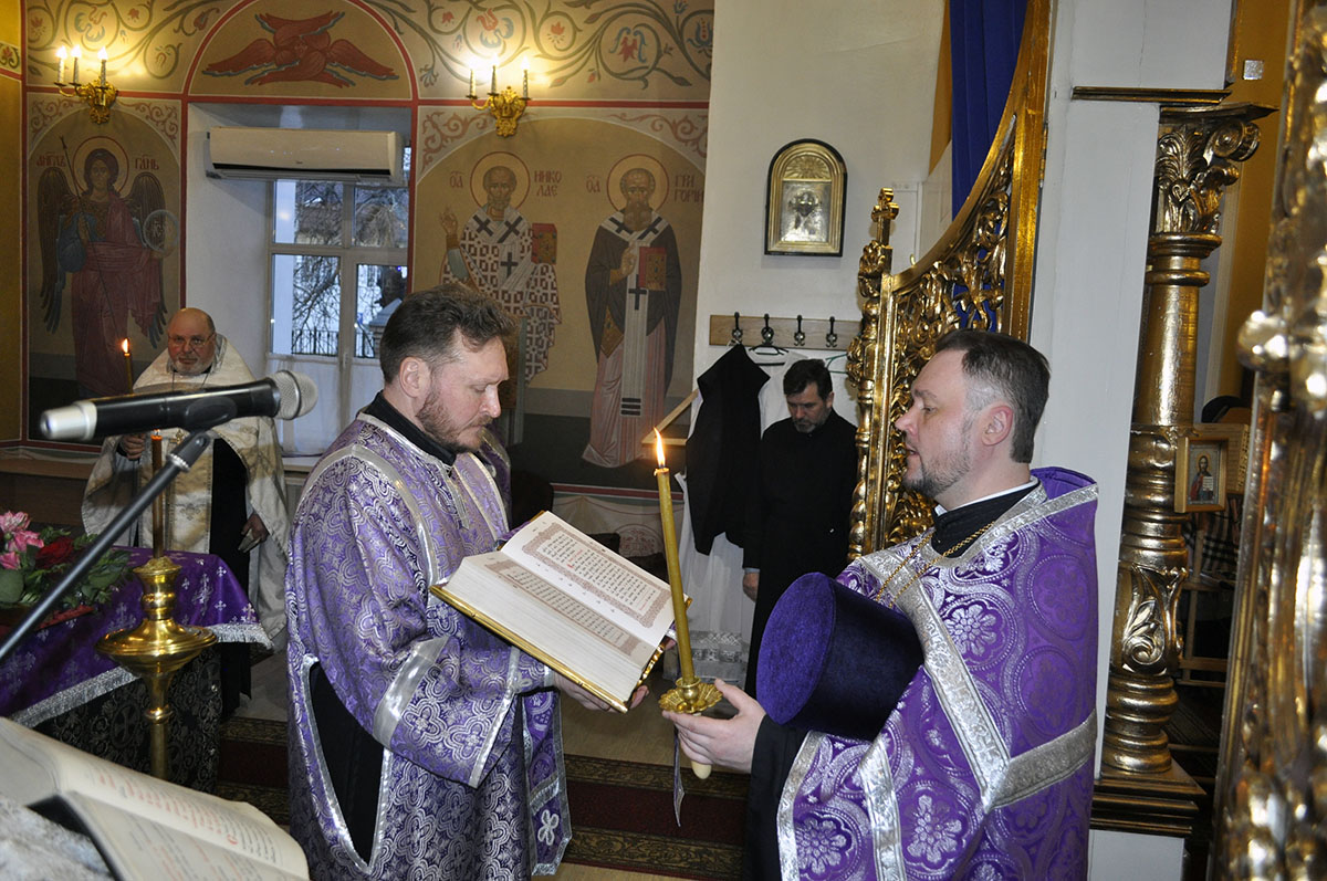 Всенощное бдение в канун Крестопоклонной Недели