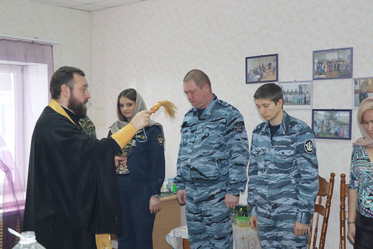 Протоиерей Антоний Шварёв совершил Великое освящение воды в УФСИН