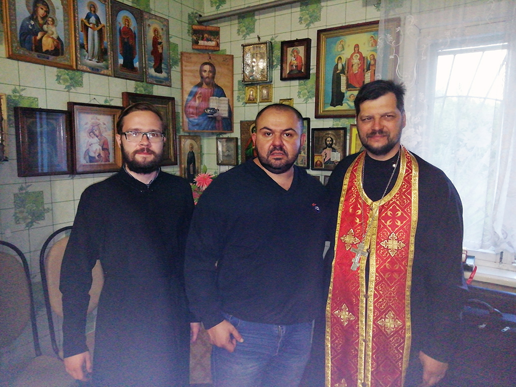 Иерей Сергий Беляков посетил Дом ночного пребывания