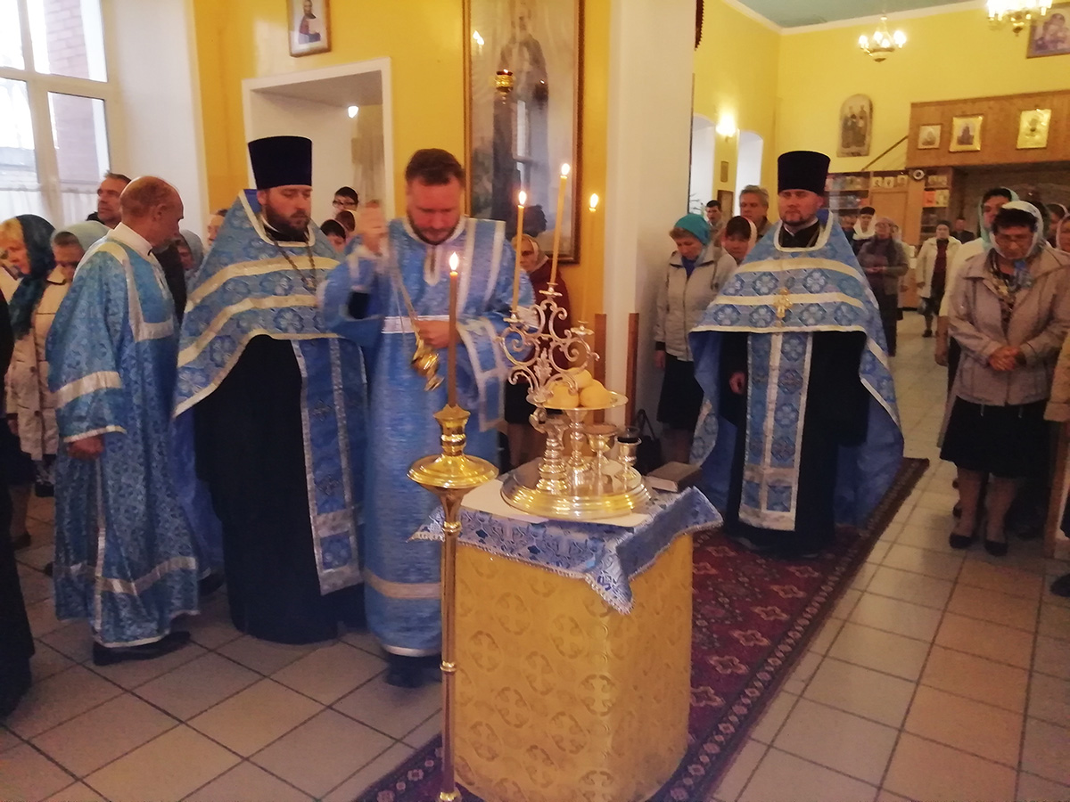 Всенощное бдение в канун празднования Рождества Богородицы 