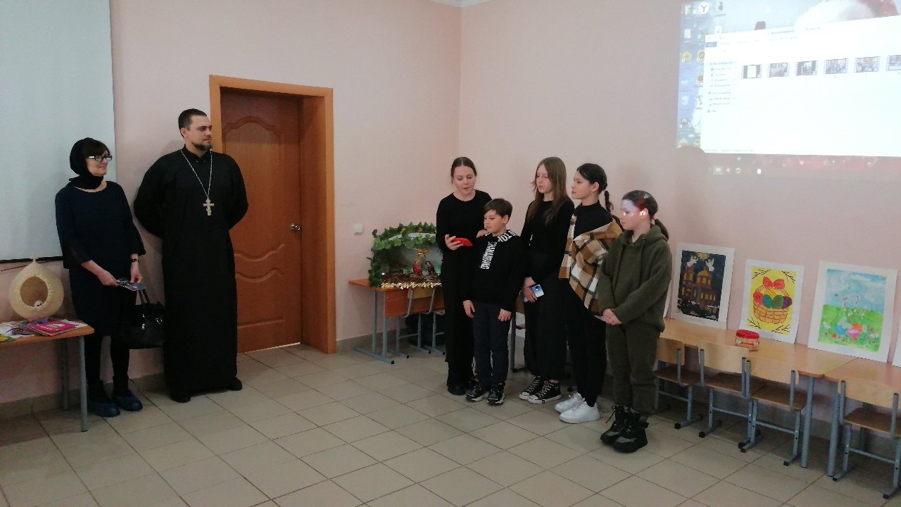 Состоялась экскурсия по храмовому комплексу дошкольников старшей группы детского сада