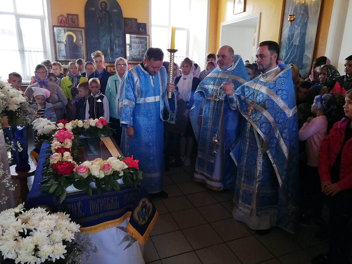 Литургия в пятницу попразднства Успения Песвятой Богородицы