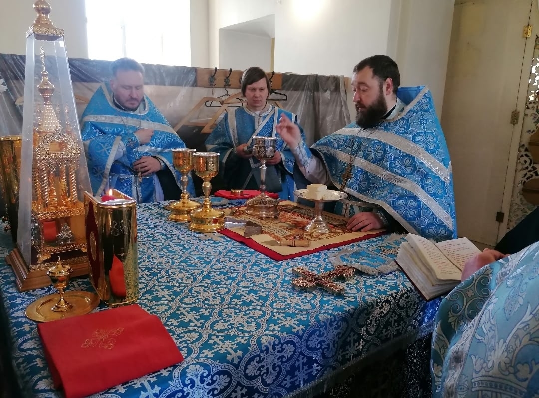 Празднование Похвалы Пресвятой Богородицы