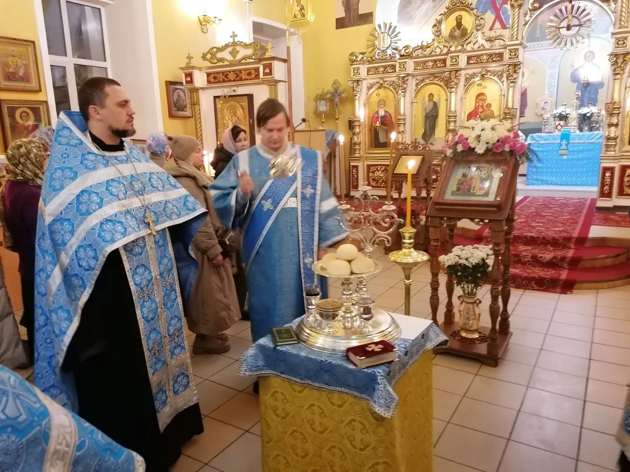 Всенощное бдение в канун празднования Введения во храм Пресвятой Богородицы