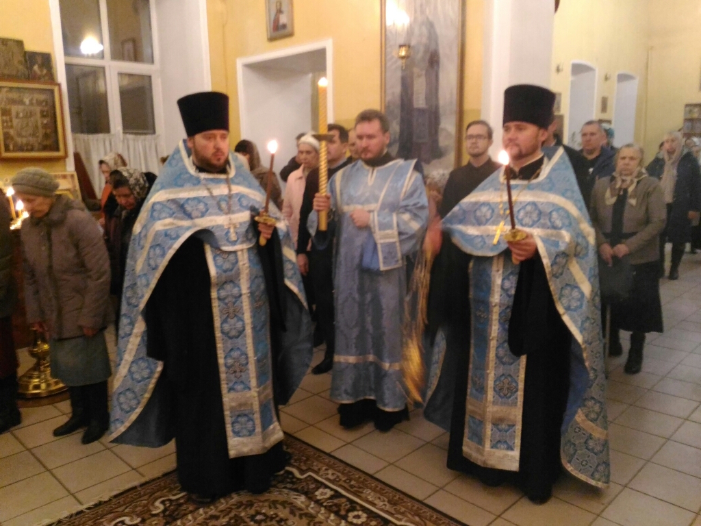 Всенощное бдение накануне Недели 23-ей по Пятидесятнице и праздника Казанской иконе Божией Матери