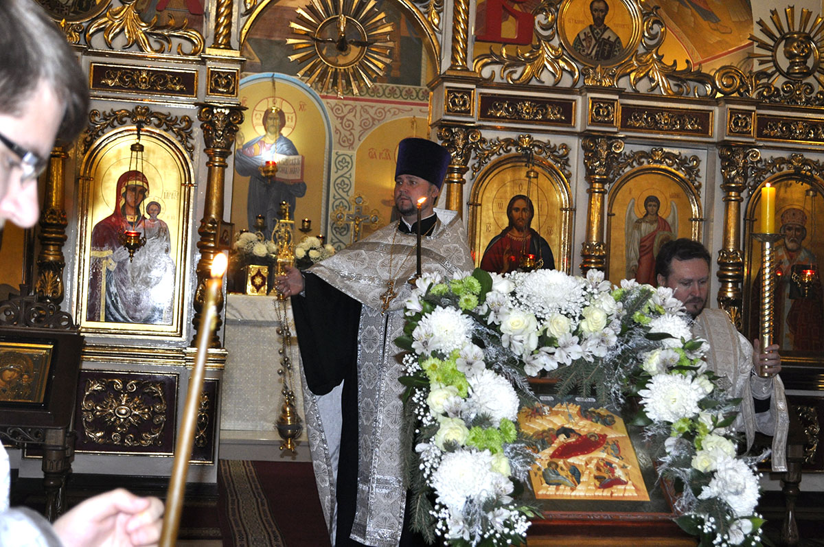 Всенощное бдение в канун Рождества Христова
