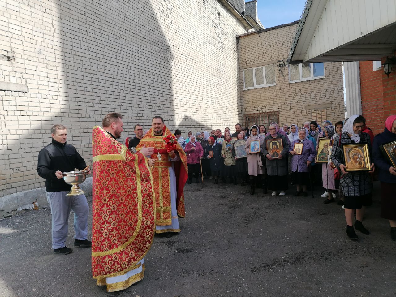 Богослужение в среду Светлой седмицы 