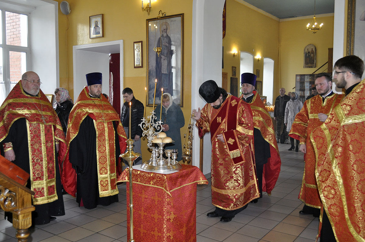 Всенощное бдение в канун дня памяти святителя Николая Чудотворца