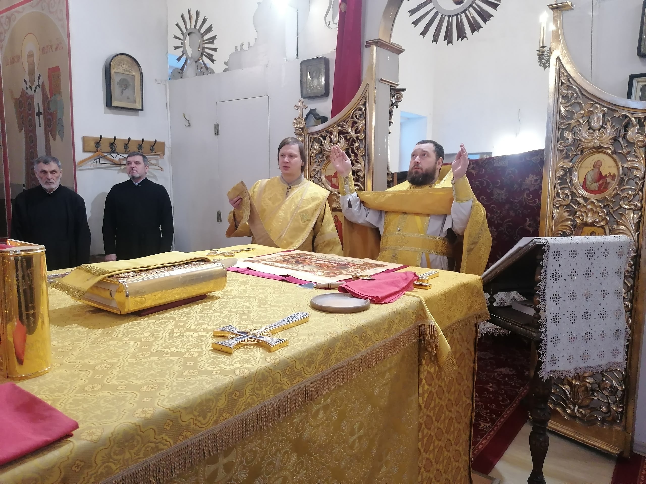Богослужения в Неделю о блудном сыне 
