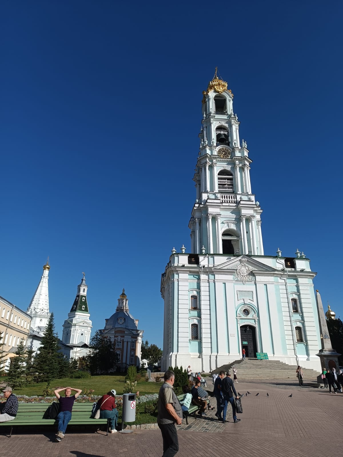 Воспитанники воскресной школы и прихожане нашего храма посетили святые места Московской области