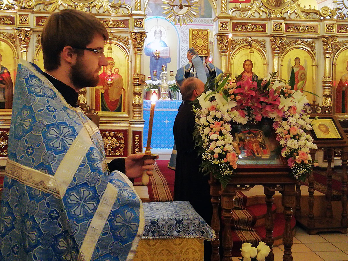 Всенощное бдение в канун празднования Введения во храм Пресвятой Богородицы