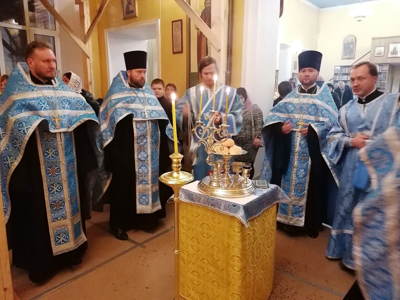 Всенощное бдение в канун празднования Казанской иконе Божией Матери