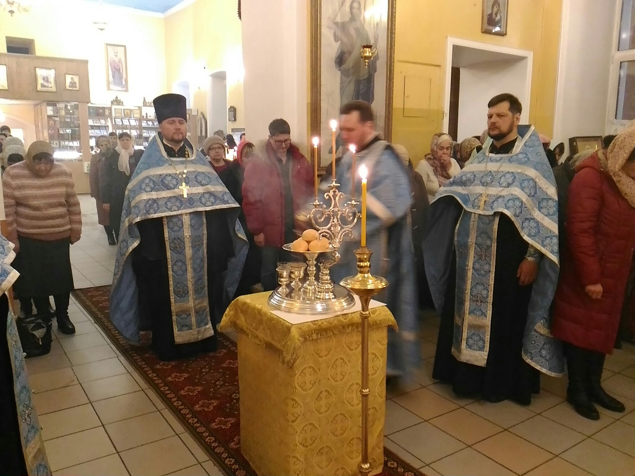 Всенощное бдение в канун праздника Сретения Господня