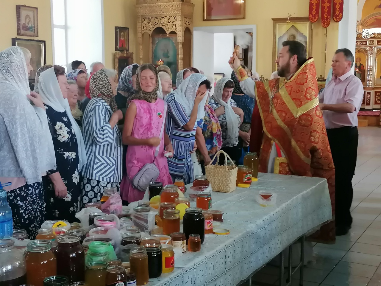 Празднование Происхождение Честных Древ Животворящего Креста Господня