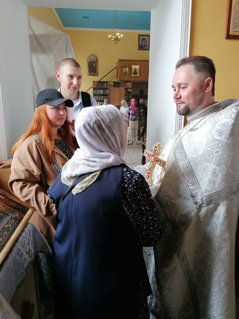 Поздравление с Днём рождения настоятеля протоиерея Александра Филиппова