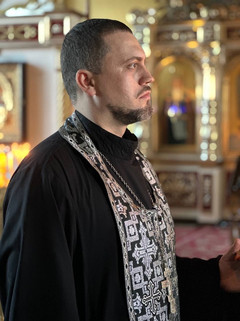 Протоиерей Александр Филиппов совершил повечерие с чтением второй части Великого покаянного канона преподобного Андрея Критского