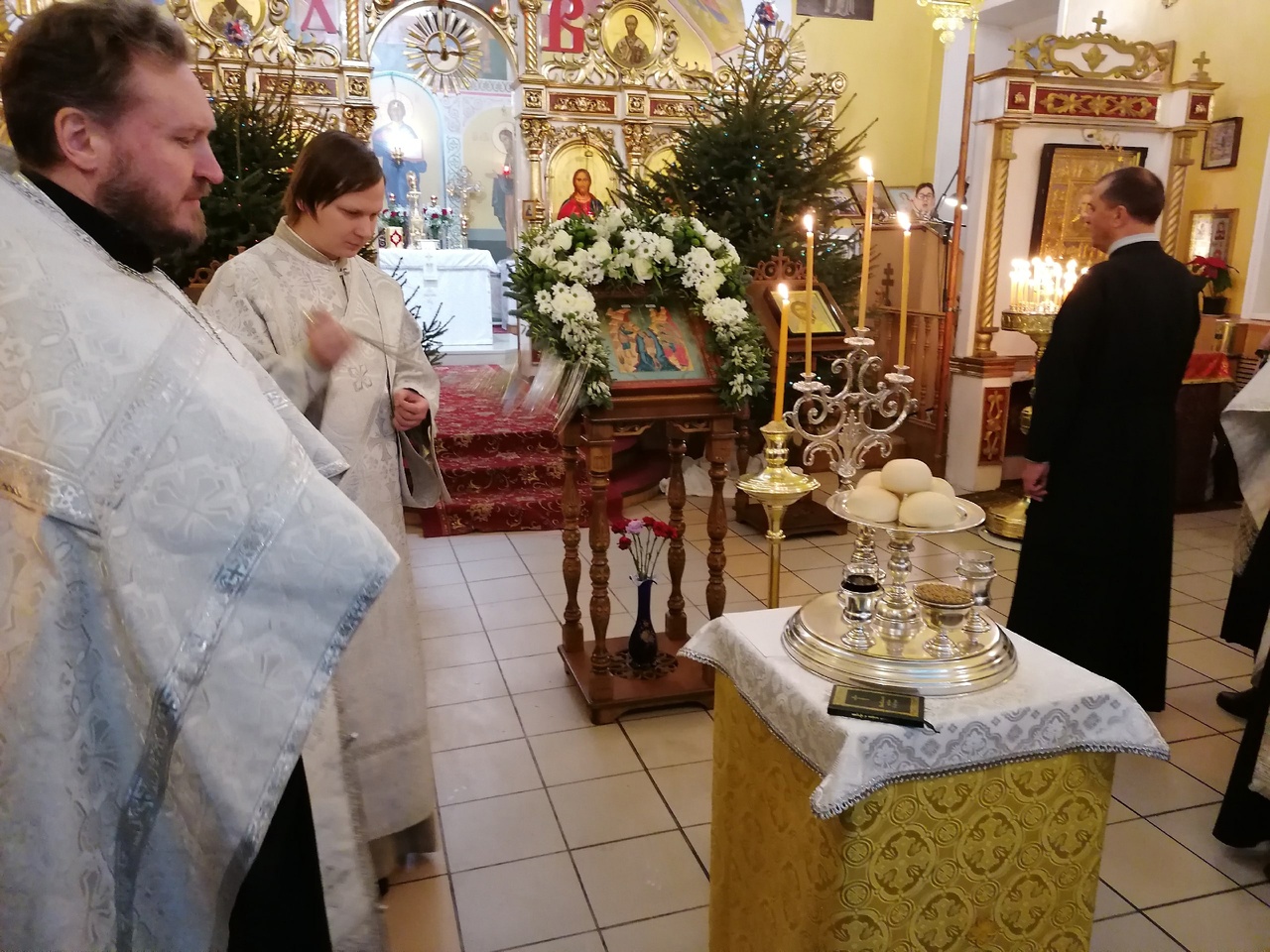 Всенощное бдение в канун Крещения Господня