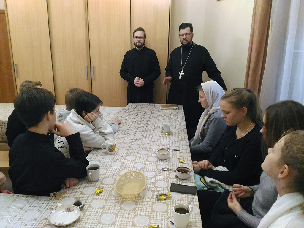 Собрание молодежного актива храма