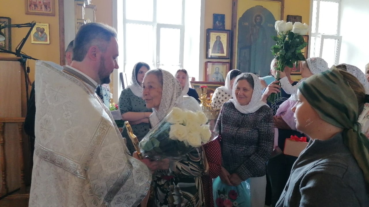 Поздравление с Днём рождения настоятеля протоиерея Александра Филиппова