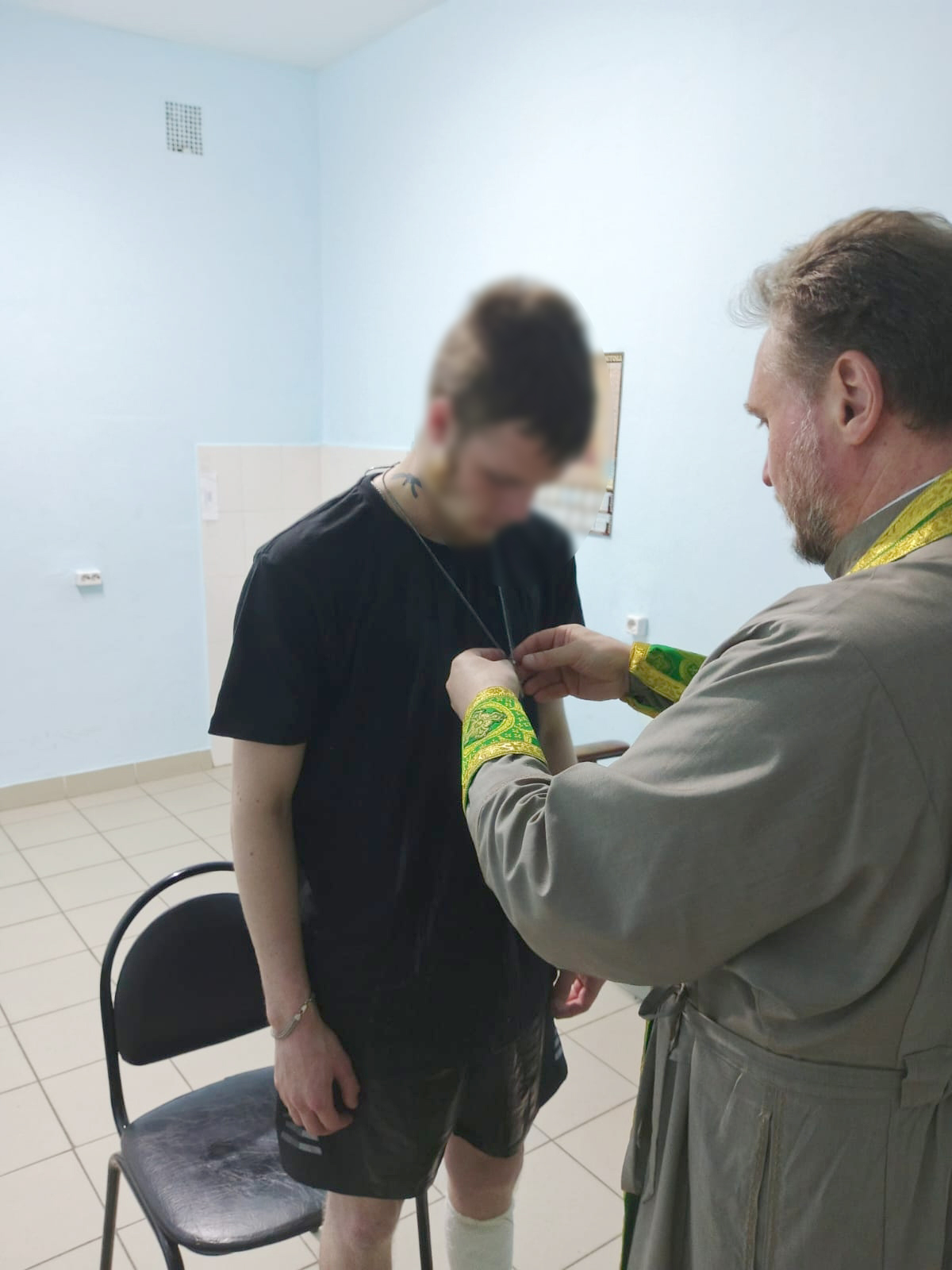Священники посетили раненых участников СВО в военном госпитале Пензы