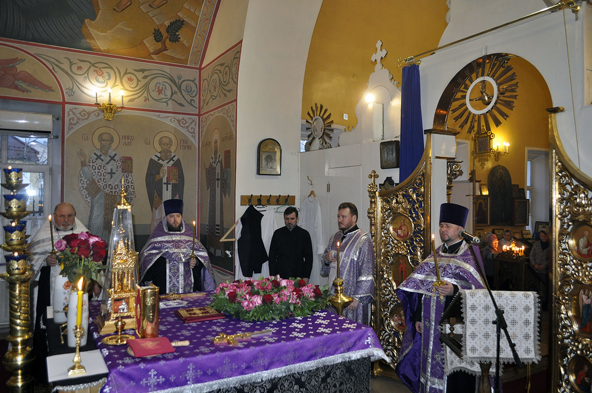 Всенощное бдение в канун Крестопоклонной Недели
