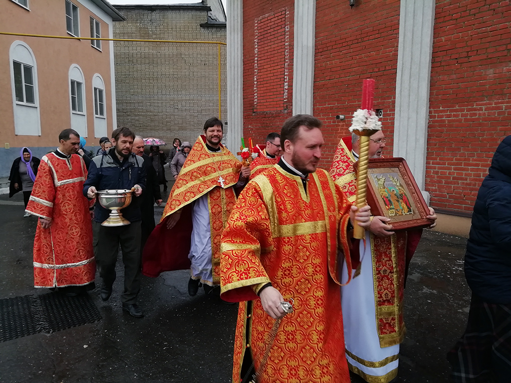 В четверг Светлой седмицы в нашем храме совершалась Божественная литургия