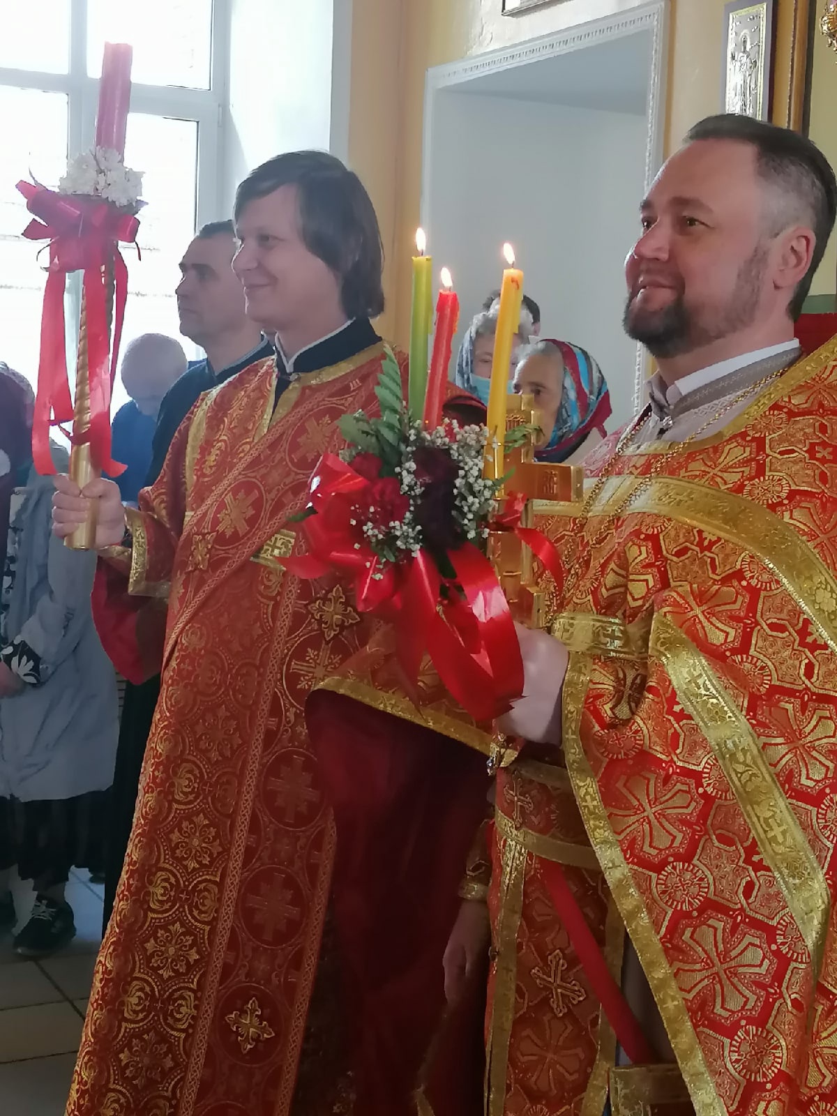  В четверг  Светлой седмицы протоиерей Александр Филиппов совершил Божественную литургию
