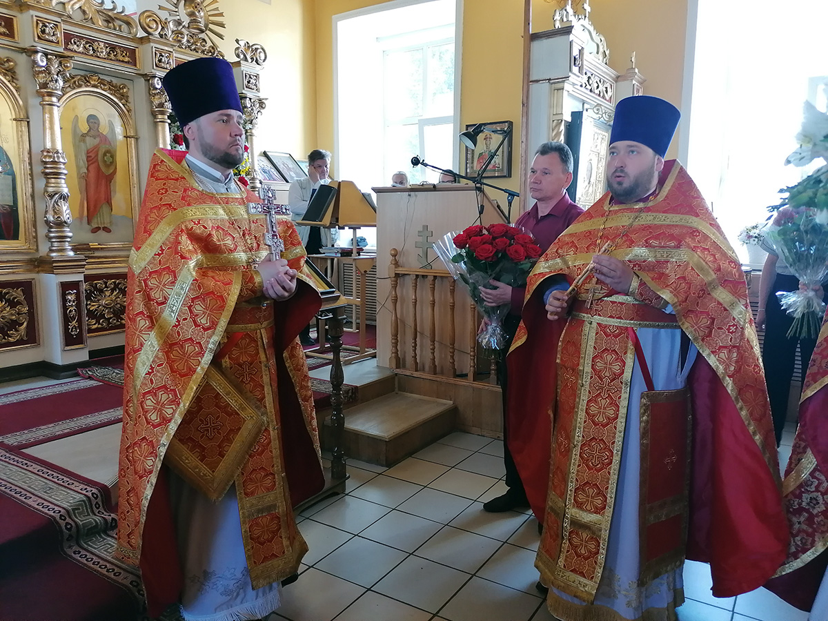 Поздравление с Днём рождения настоятеля нашего храма