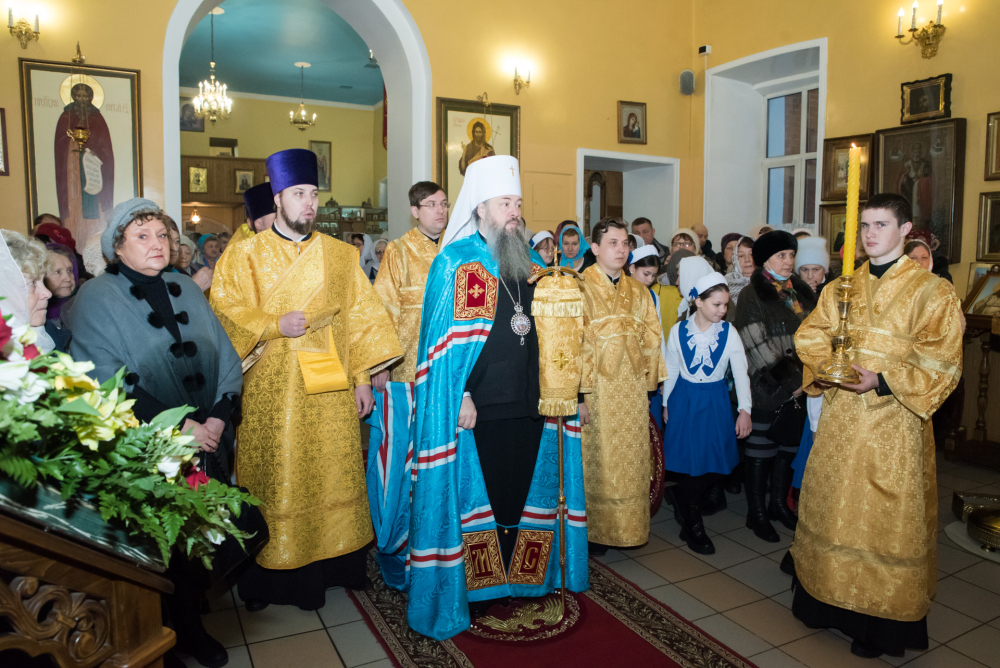 В престольный праздник митрополит Серафим совершил литургию в нашем храме  