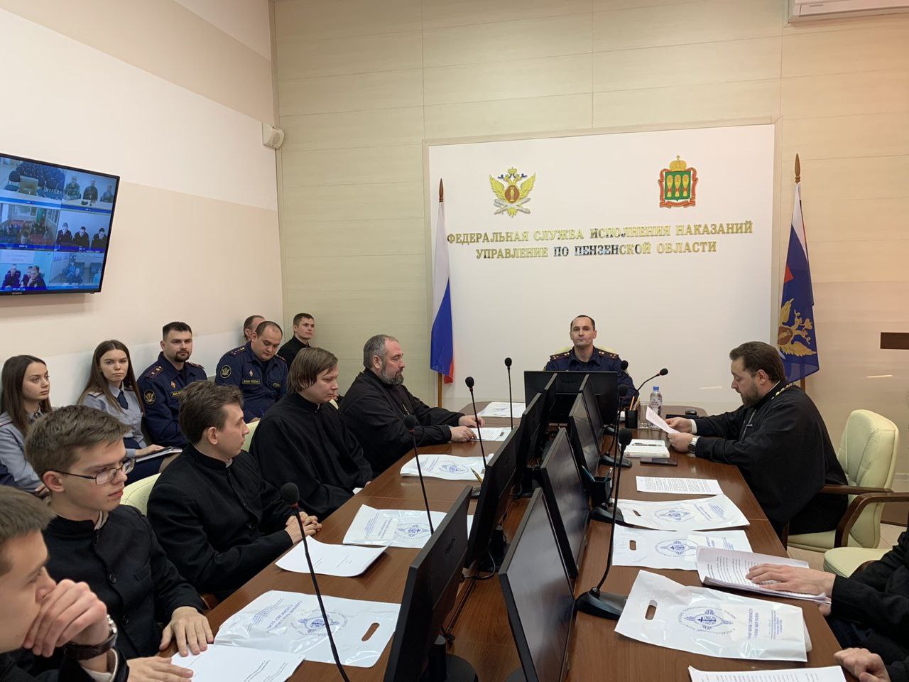 Протоиерей Антоний Шварёв руководил секцией "Миссия Церкви в местах лишения свободы" в рамках X Региональных Рождественских чтений