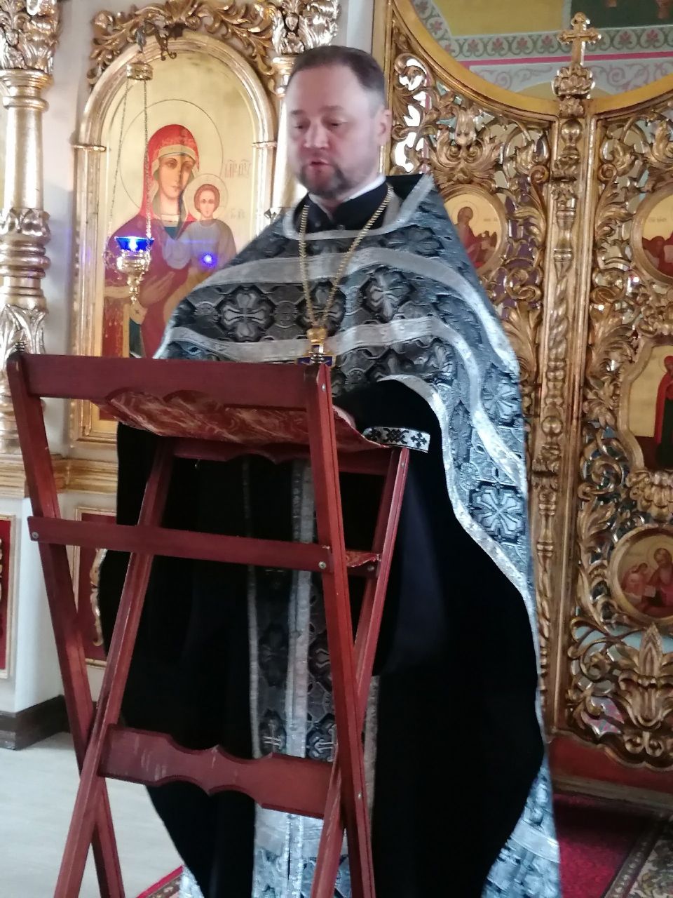 Протоиерей Александр Филиппов совершил утреню с чтением Великого канона преподобного Андрея Критского